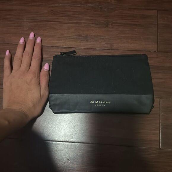 Jo Malone Classic Black Toiletry Bag Small Striped Inside Zip Pouch NEW - Picture 3 of 6